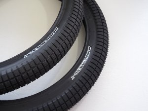 画像1: *Demolition Hammerhead Tire [Trail Tread] (1)