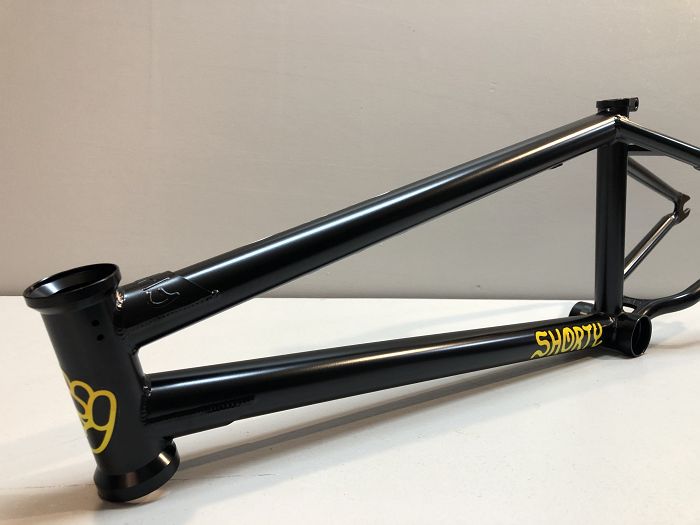 cult shorty frame