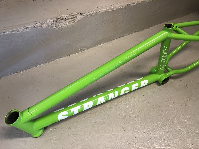 stranger crux v2 frame